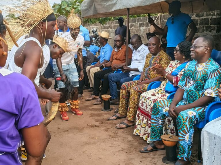 Dunenyo Zã 2025: Sagbado s’enflamme au rythme du Kamou avec la Sénatrice Dangbuie